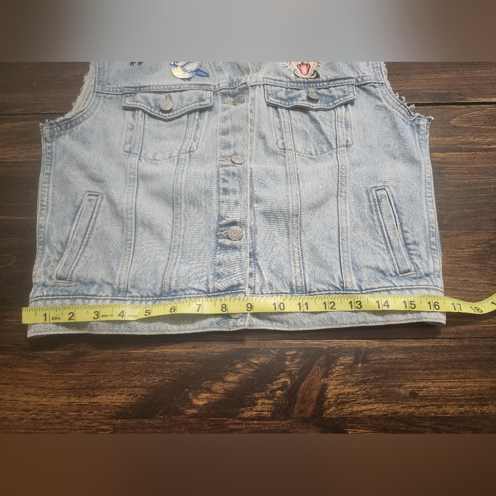 Gap Distressed Denim Jean Vest with Patches small - Picture 8 of 9